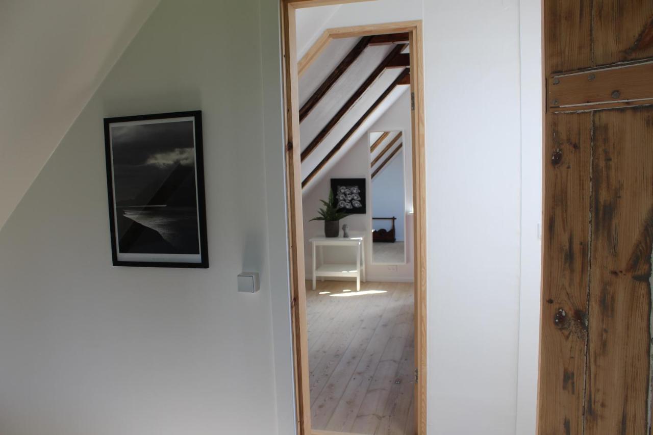 Traditional Faroese House In Torshavns City Center Bagian luar foto