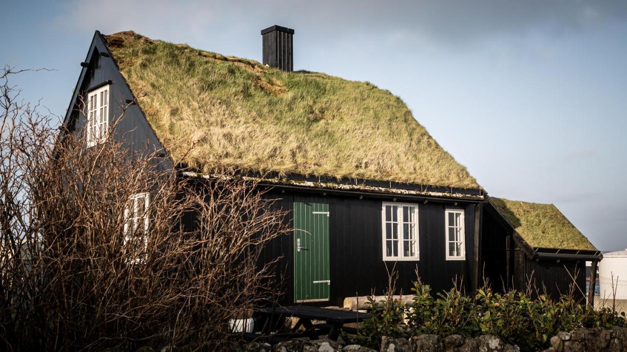 Traditional Faroese House In Torshavns City Center Bagian luar foto