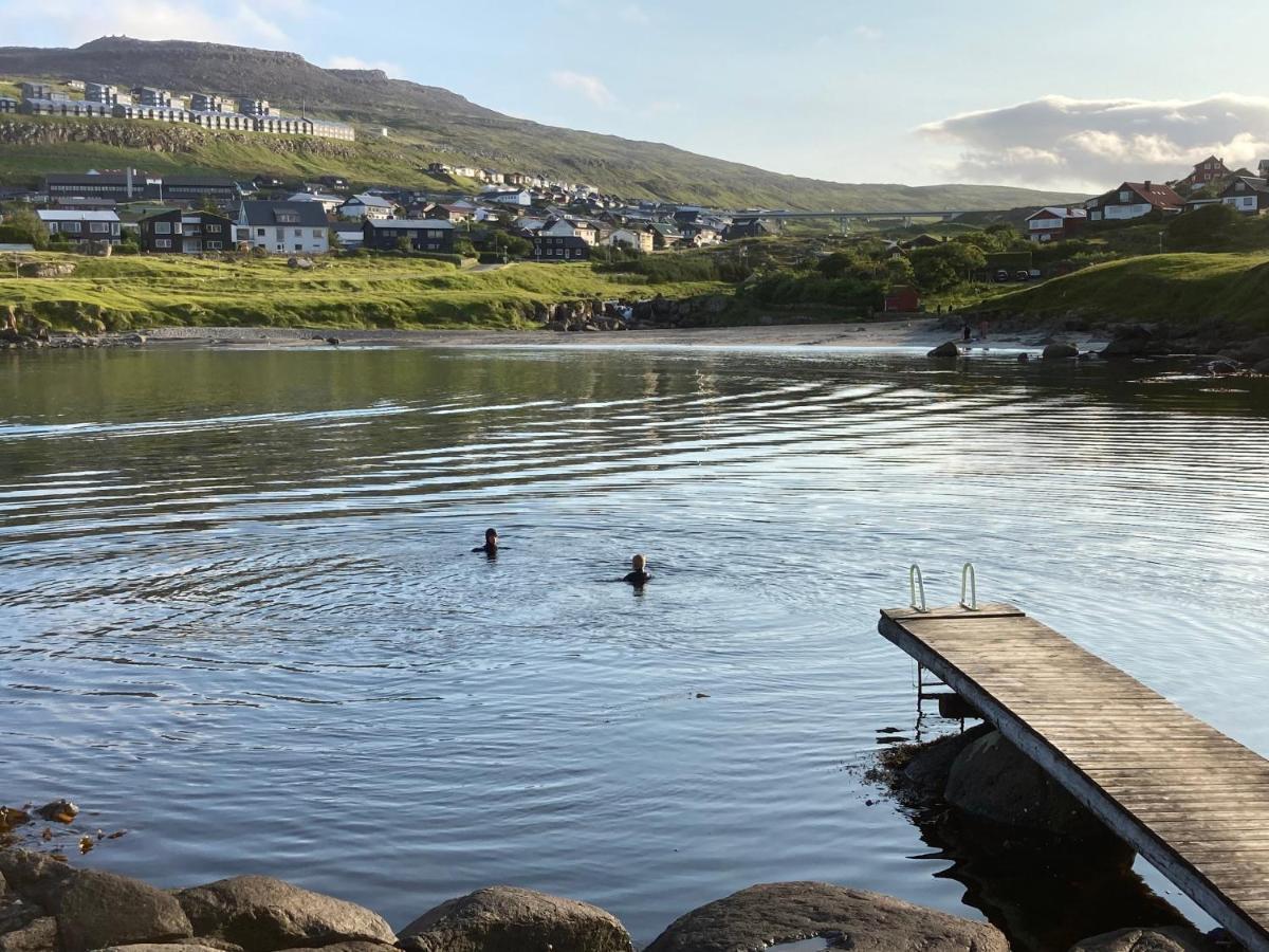 Traditional Faroese House In Torshavns City Center Bagian luar foto